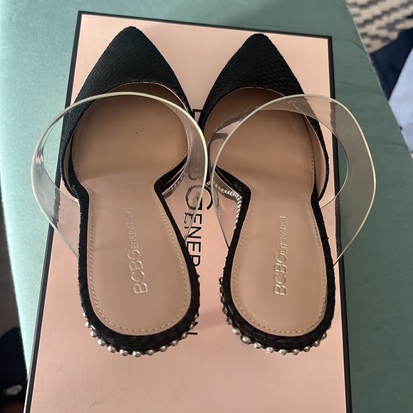 BCBGenartion spring 2020 black/clear,7.5, in great condition. - Picture 3 of 4